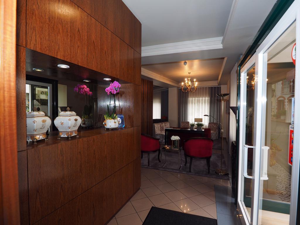 Отель Residencial Imperial Лузу Экстерьер фото